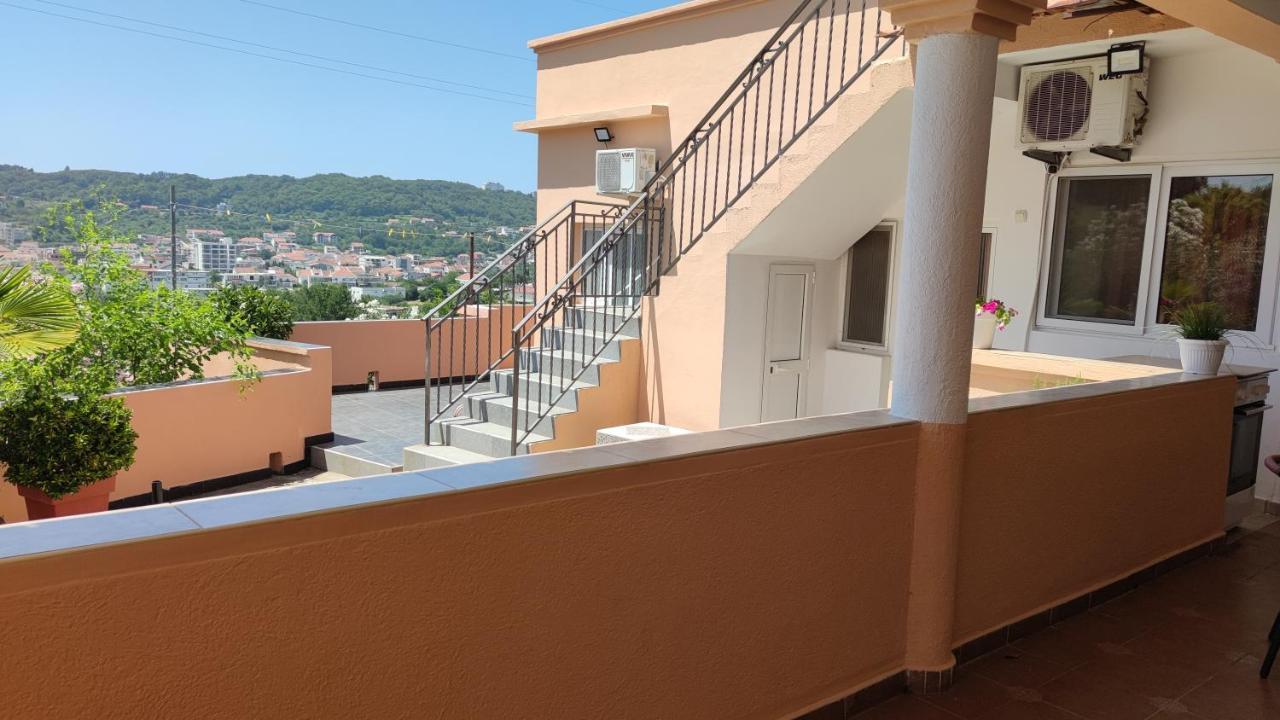 Ferienwohnung Guest'S House "Lindi&Roni" Ulcinj Exterior foto