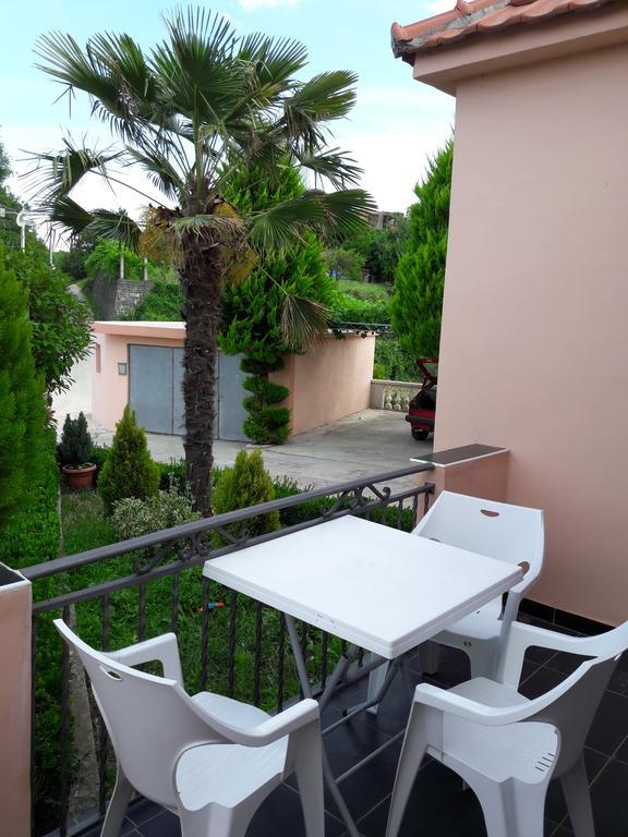 Ferienwohnung Guest'S House "Lindi&Roni" Ulcinj Exterior foto